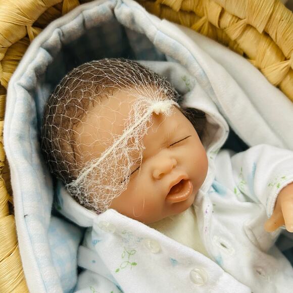 New Dolls by Berenguer Carry Me Baby blue COA real reborn Baby Doll 9.5” - Picture 7 of 11